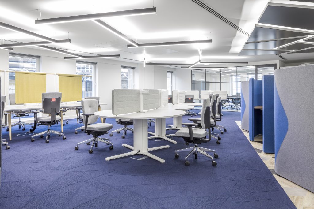 large office fit out and office design in London - hot desks